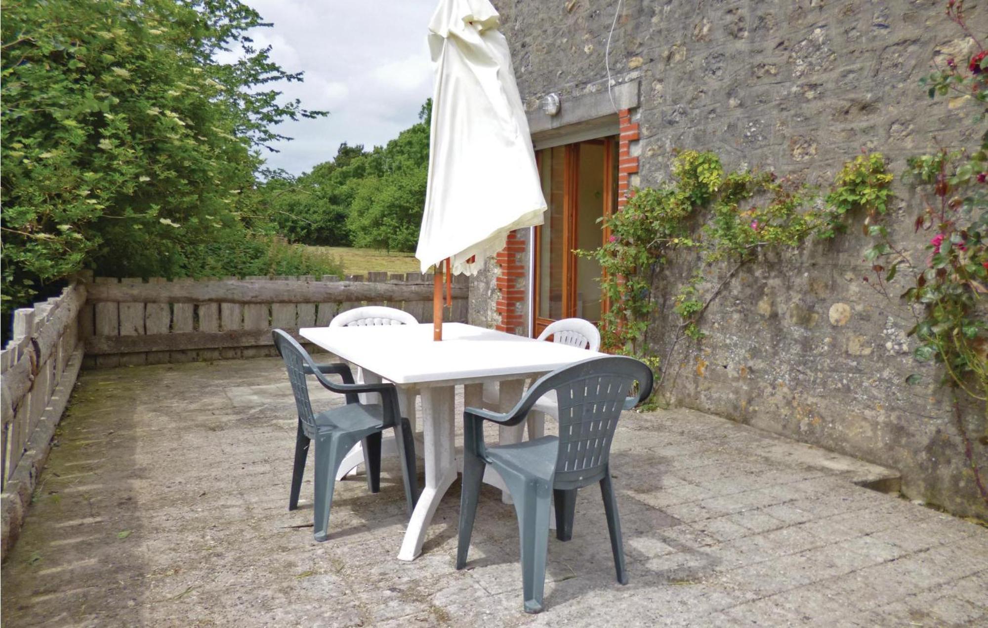 3 Bedroom Cozy Home In Brucheville Carentan-les-Marais المظهر الخارجي الصورة